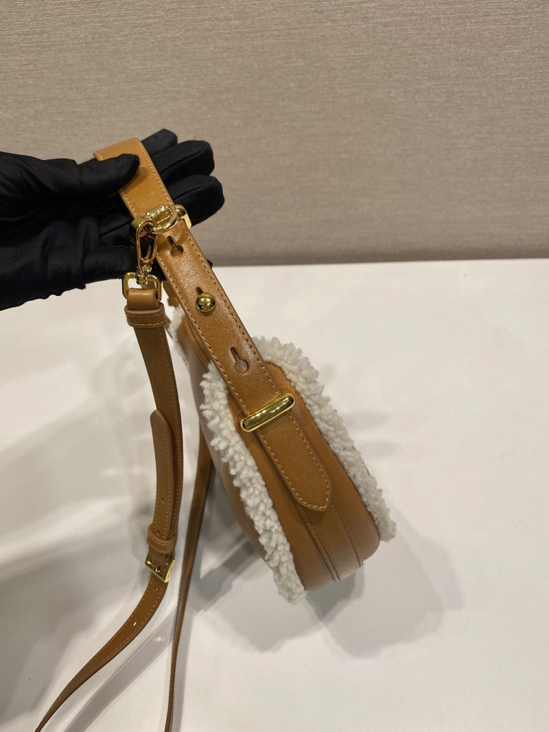 Pra*a hobo bags